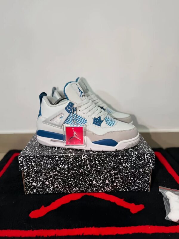 Nike air jordan retro 4 "military blue"