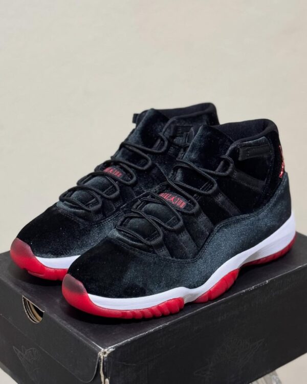 Nike air jordan retro 11 "bred velvet"