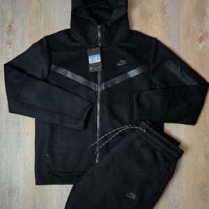 Nike tech fleece