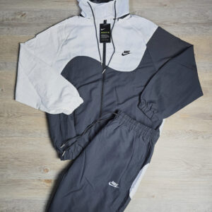 Conjunto Nike rompeviento