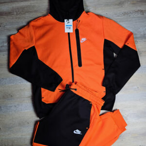 Conjunto Nike tech fleece "revevial"