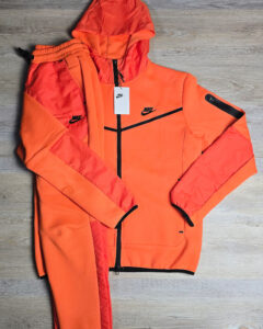 Nike tech fleece