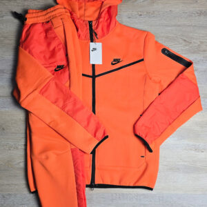 Nike tech fleece