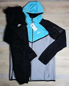 Nike tech fleece