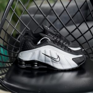 Nike shox r4