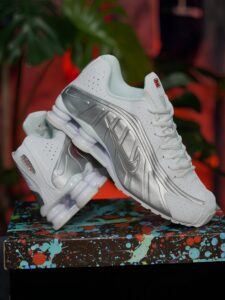 Nike shox r4