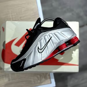 Nike shox r4