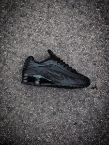 Nike shox r4