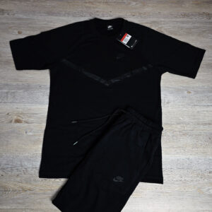 Conjunto corto Nike tech fleece