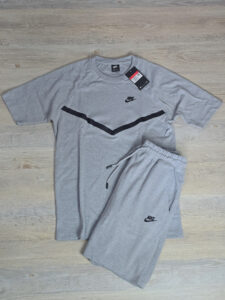 Conjunto corto Nike tech fleece